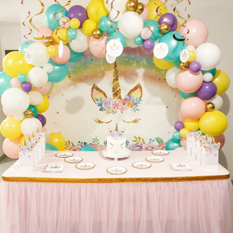 Comment faire une décoration d'anniversaire licorne ?