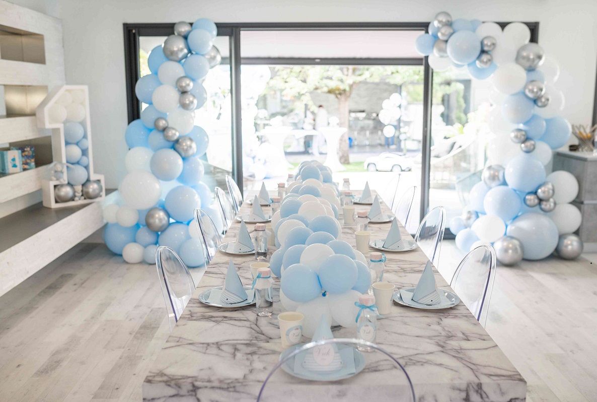 Modèle Joyeux Anniversaire Ballon Bleu Et Argent