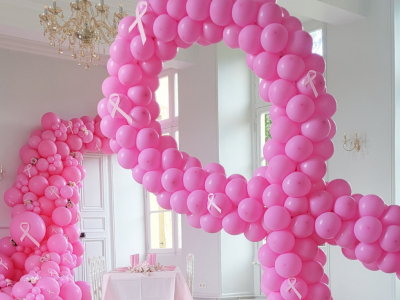 Décor d'Octobre Rose au Château de Passy : Les ballons à l'h